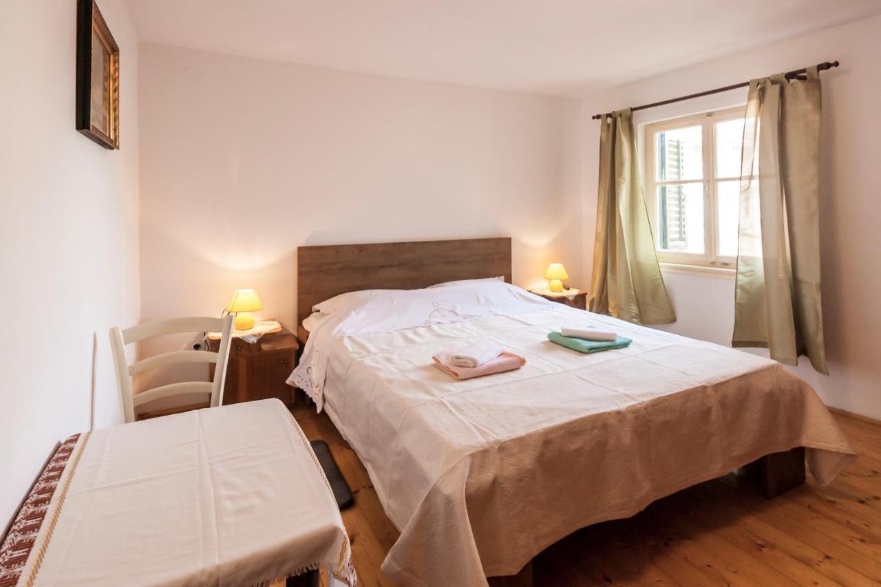 House Krizanic In Marcana, Istria, With 2 Apartments, Total 9 Guests Eksteriør bilde